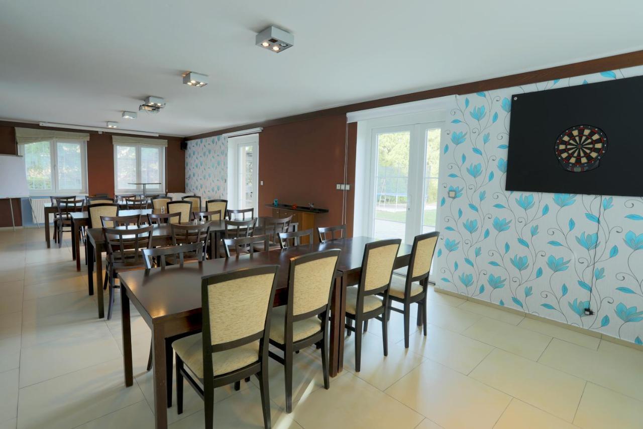 Hotel Brada Jicin Exterior photo