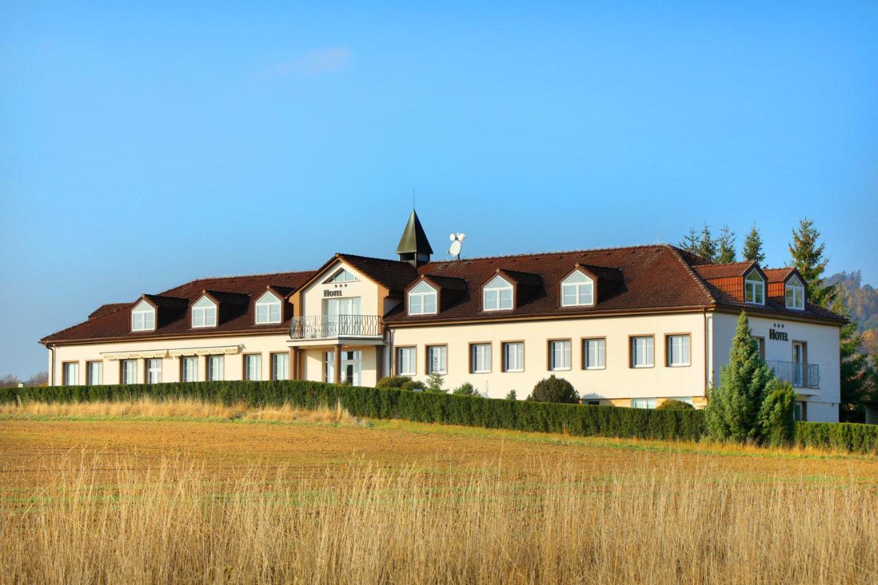 Hotel Brada Jicin Exterior photo